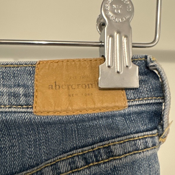 Abercrombie Kids Maddy Light Blue Jeans Size 10 Slim Stretch Pre-owned - Picture 5 of 11